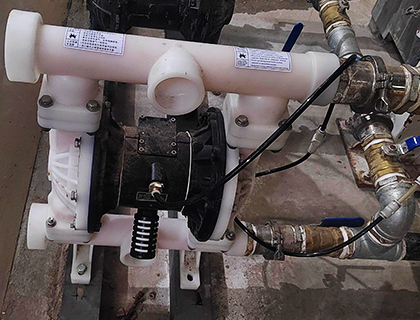 All-plastic AODD pump for hydrochloric acid